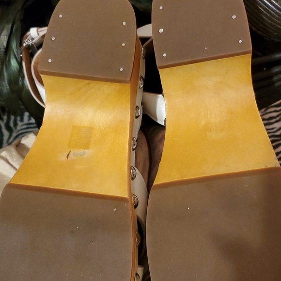 COACH wooden bottom wedges - Picture 3 of 4